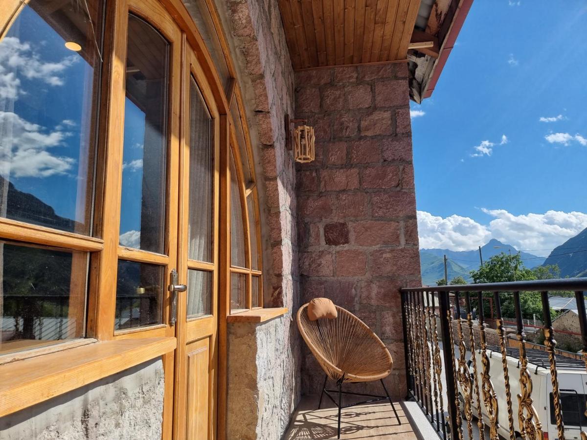 Graf Kazbegi Hotel Exterior foto