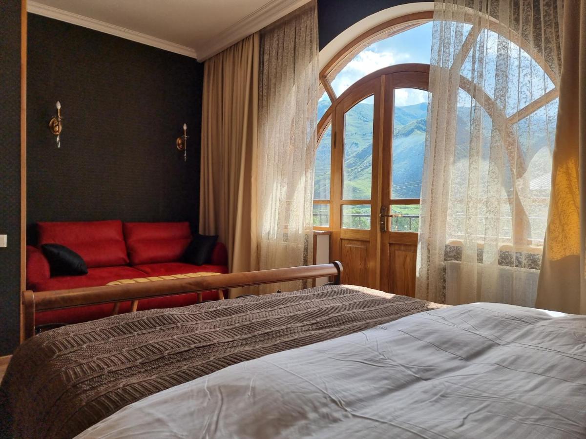 Graf Kazbegi Hotel Exterior foto