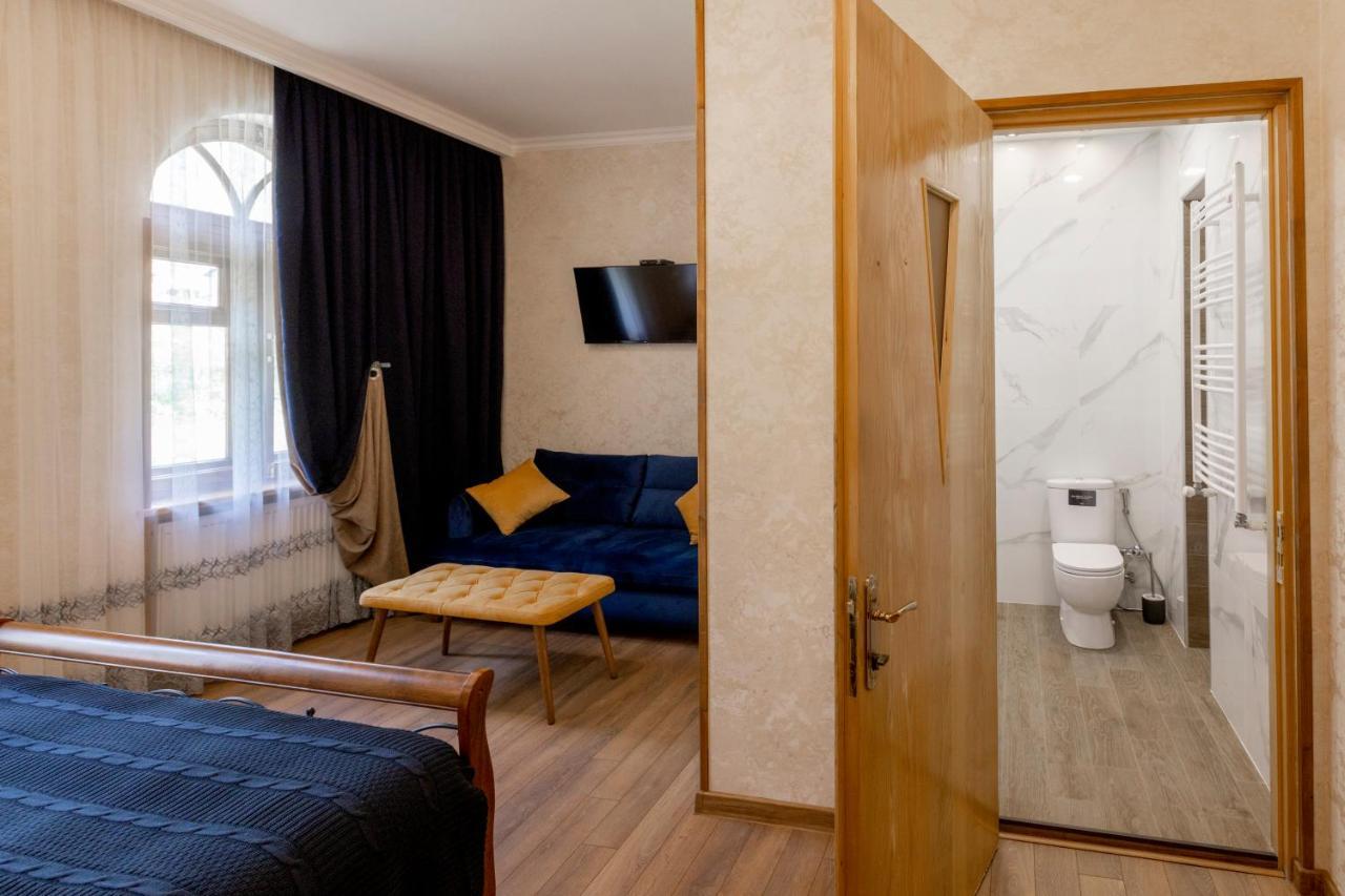 Graf Kazbegi Hotel Exterior foto
