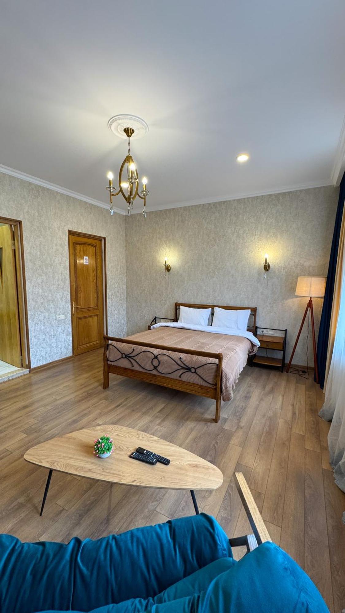 Graf Kazbegi Hotel Exterior foto